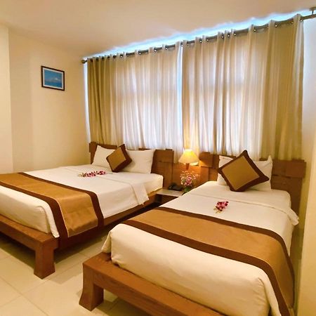 Ipeace Hotel - Bui Vien Walking Street Ho Chi Minh City Exterior photo