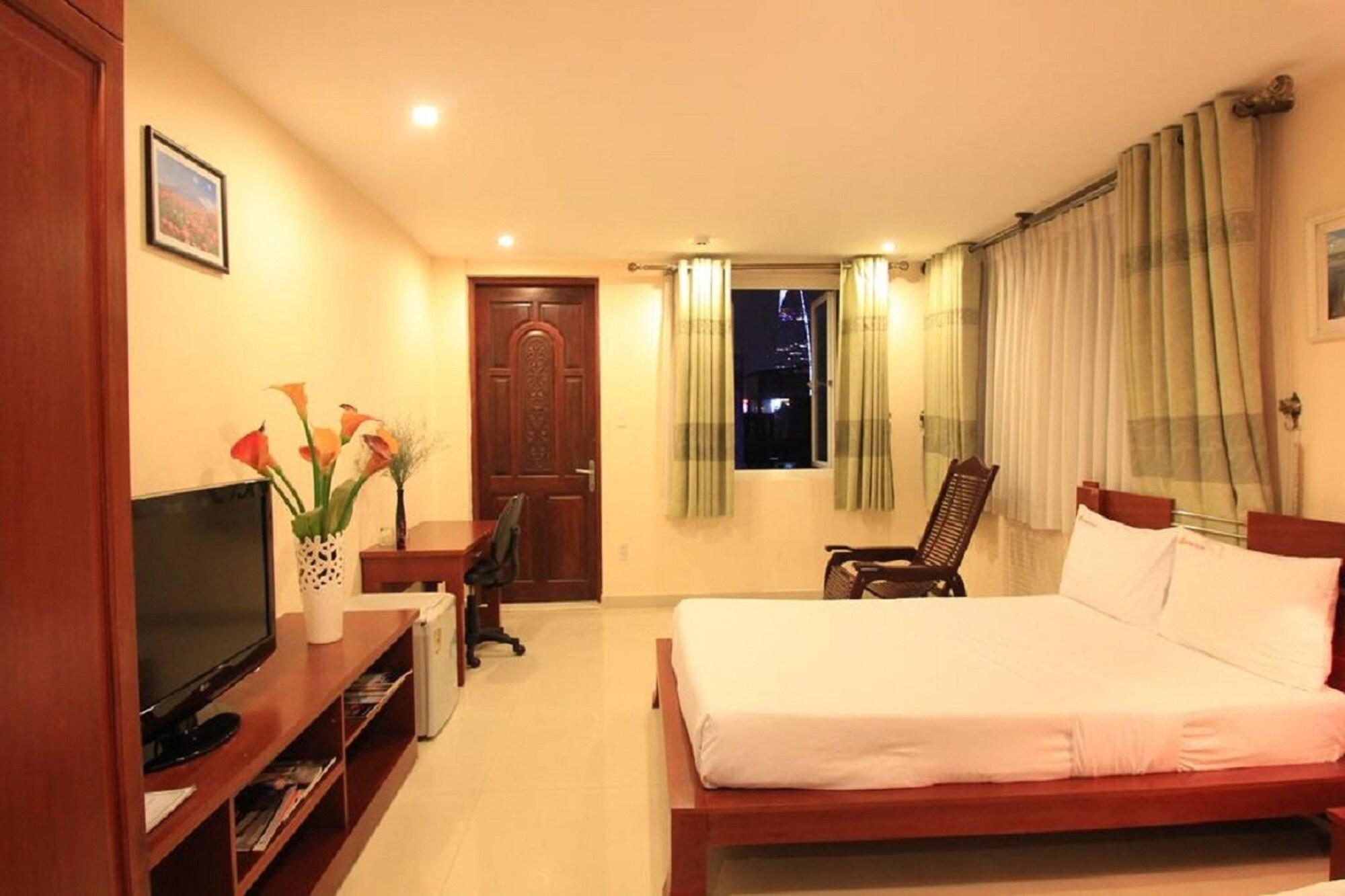 Ipeace Hotel - Bui Vien Walking Street Ho Chi Minh City Exterior photo