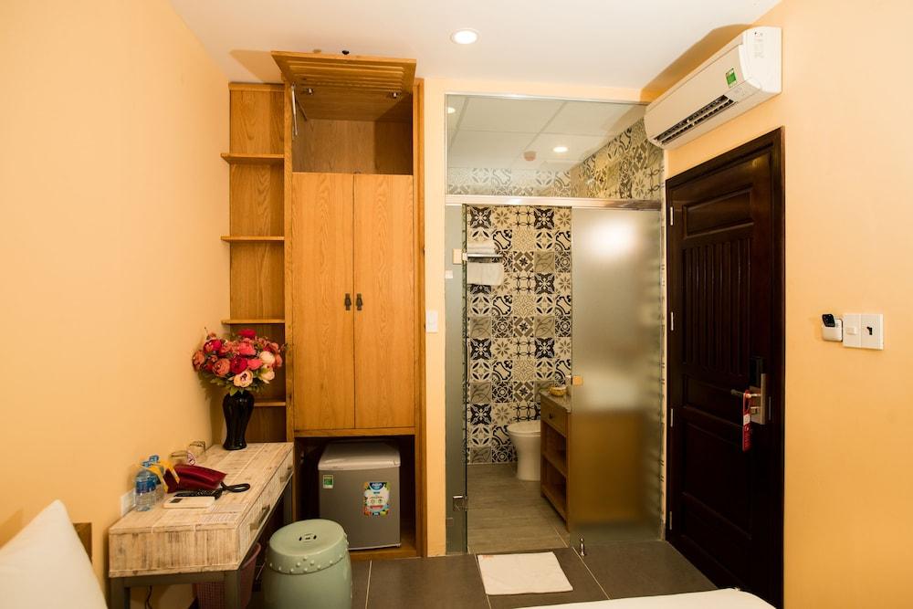 Ipeace Hotel - Bui Vien Walking Street Ho Chi Minh City Exterior photo