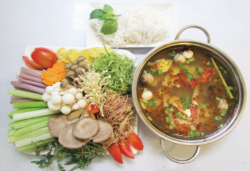 Ipeace Hotel - Bui Vien Walking Street Ho Chi Minh City Exterior photo
