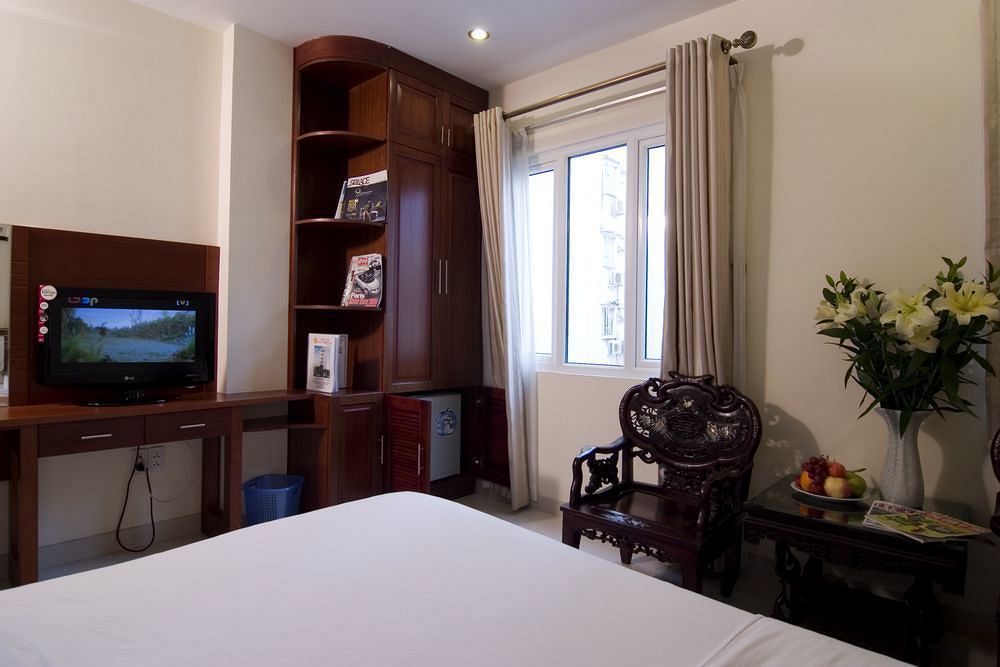 Ipeace Hotel - Bui Vien Walking Street Ho Chi Minh City Exterior photo
